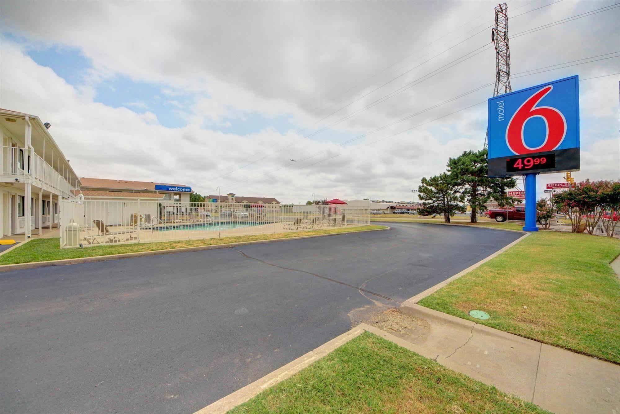 Motel 6 - Oklahoma City Airport Экстерьер фото